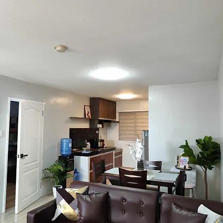 Cozy 2Br With Free Pool Beside Sm City Mall Davao Room photo