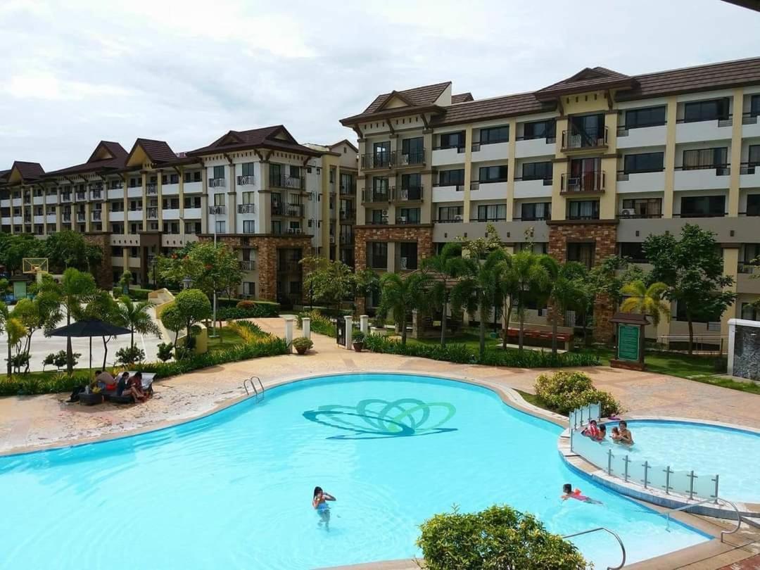 Cozy 2br With Free Pool Beside Sm Mall Apartment Davao